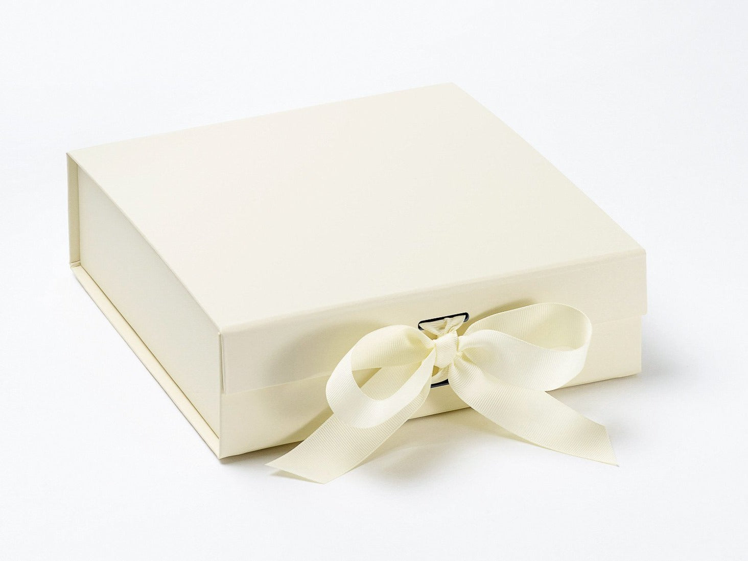 Sample Ivory Medium Gift Box with changeable ribbon