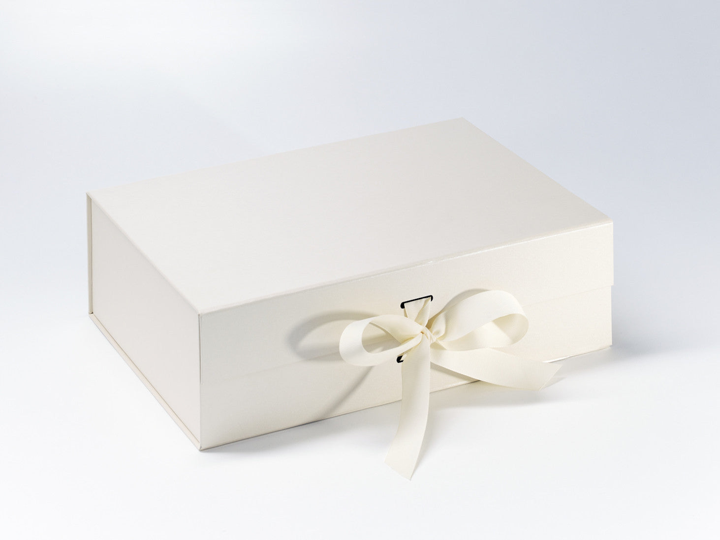 Sample New Ivory A4 Deep Gift Box with Changeable Ribbon