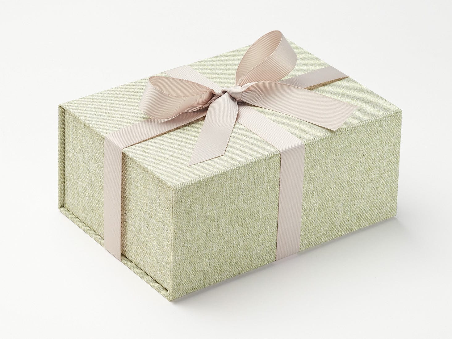 The Christmas colors we’ll be seeing everywhere in 2026