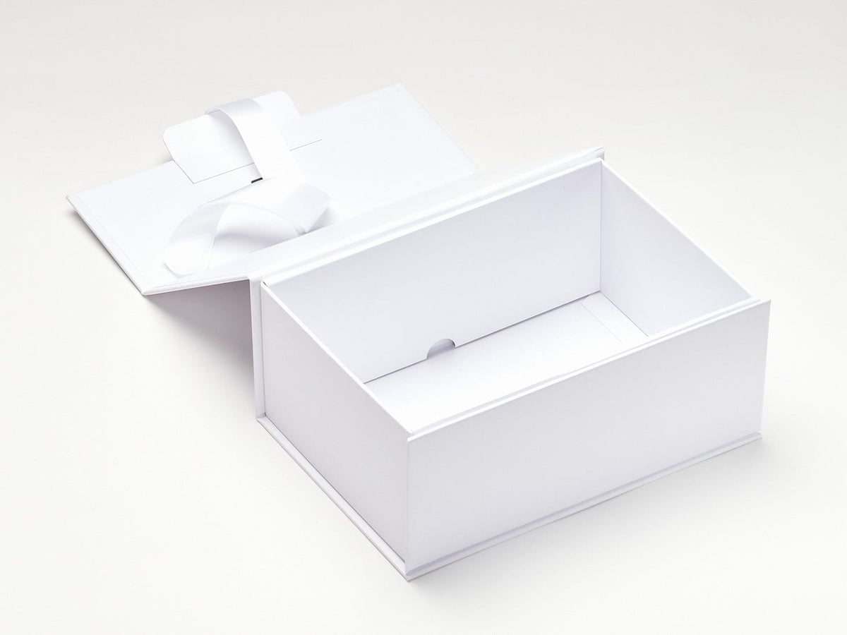 Sample White A5 Deep No Magnets Gift Box With Changeable Ribbon Assembled Open