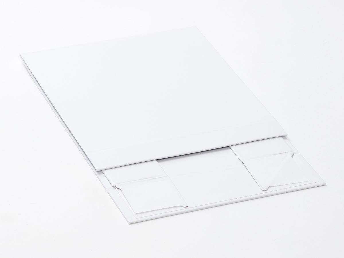 White Medium No Ribbon Gift Box with Magnetic Closure Supplied Flat