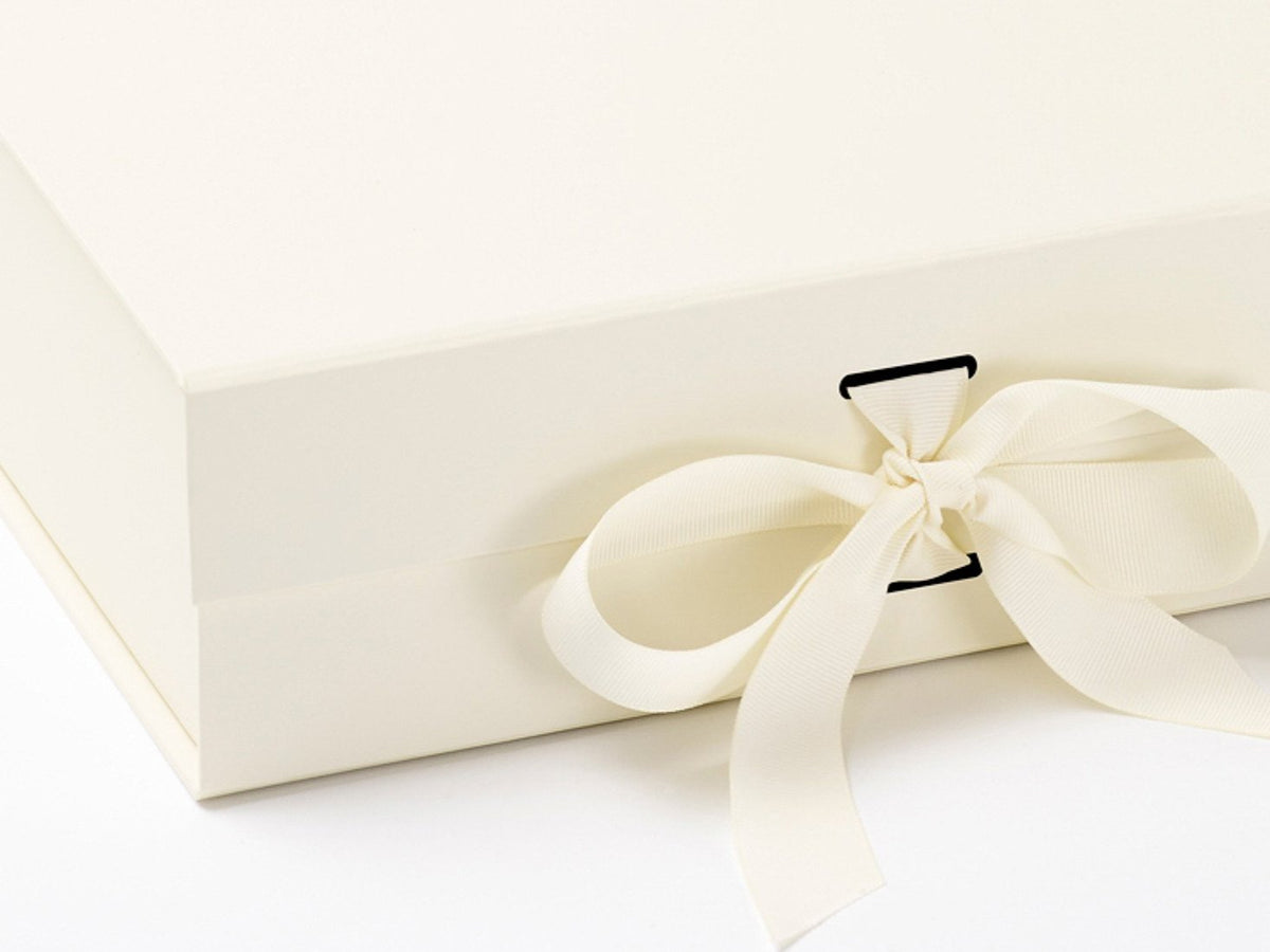 Large Ivory Gift Box with changeable ribbon detail