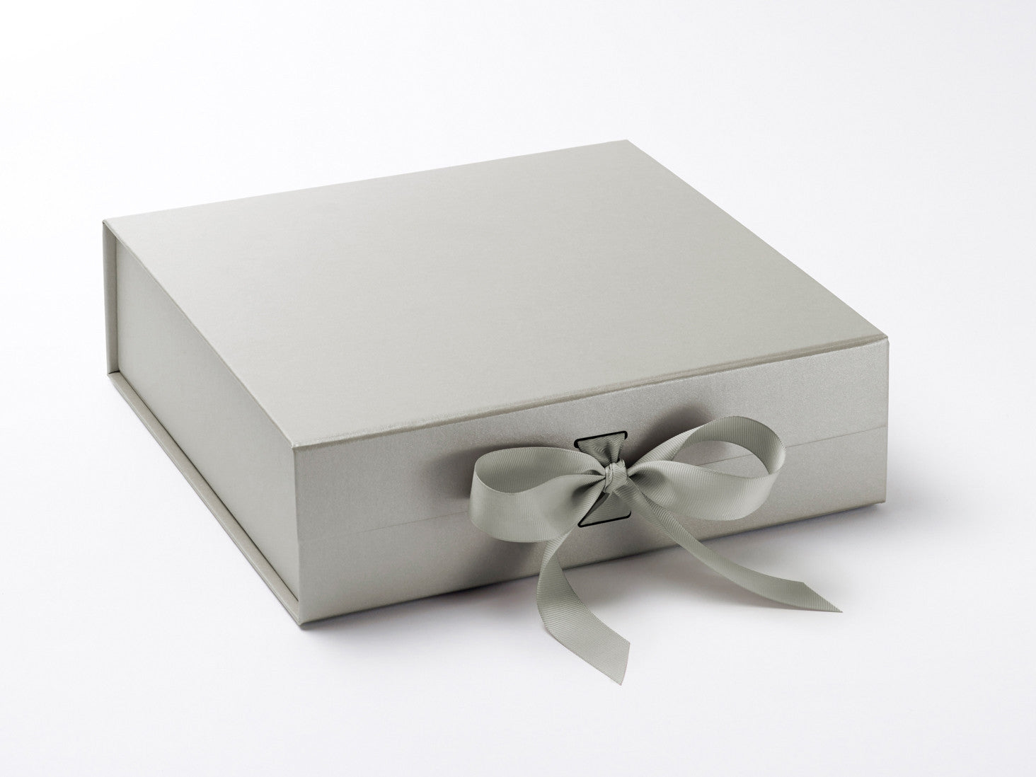 Large Silver Magnetic Closure Folding Gift Box With Changeable Ribbon