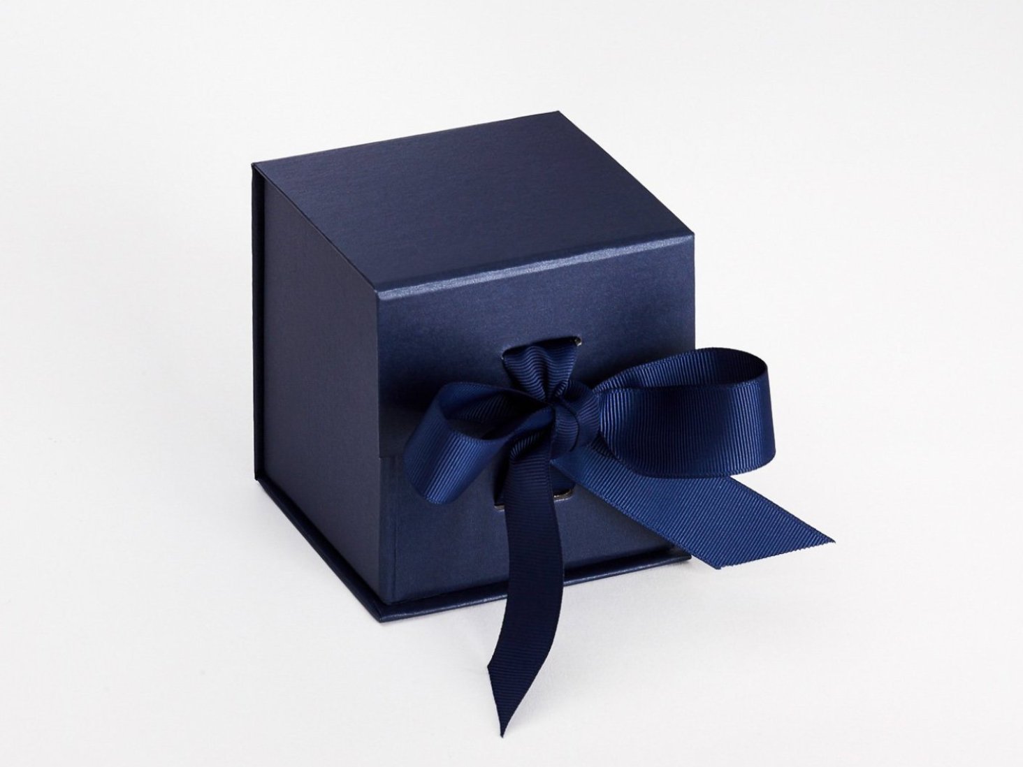 Navy Blue Small Cube Gift Box Sample