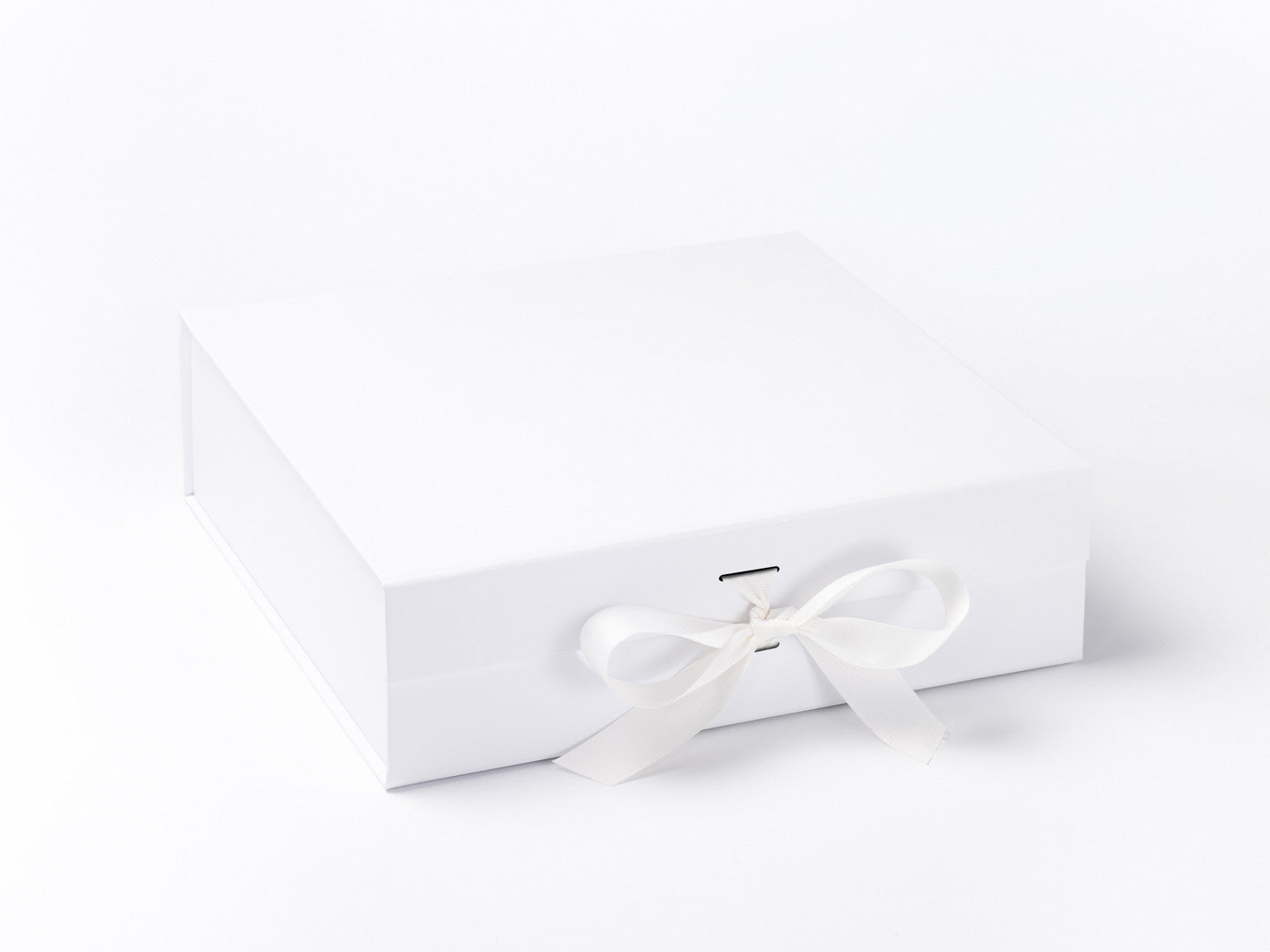 White Large Folding Gift Box With Changeable Ribbon