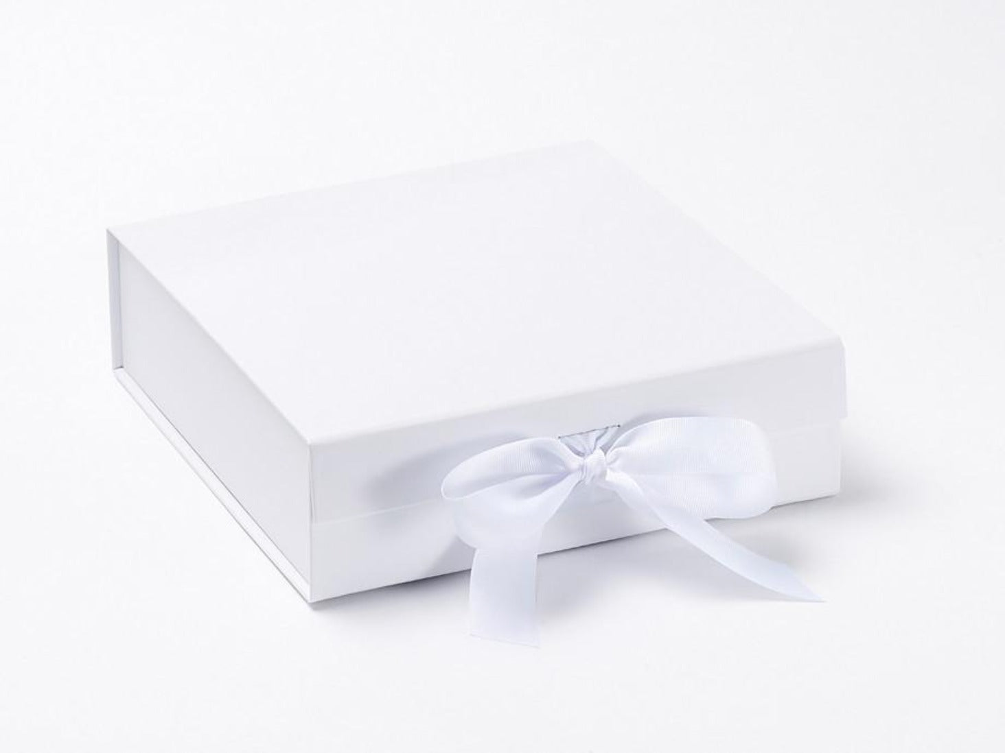 White Medium Folding Magnetic Gift Box With Fixed Ribbon Ties