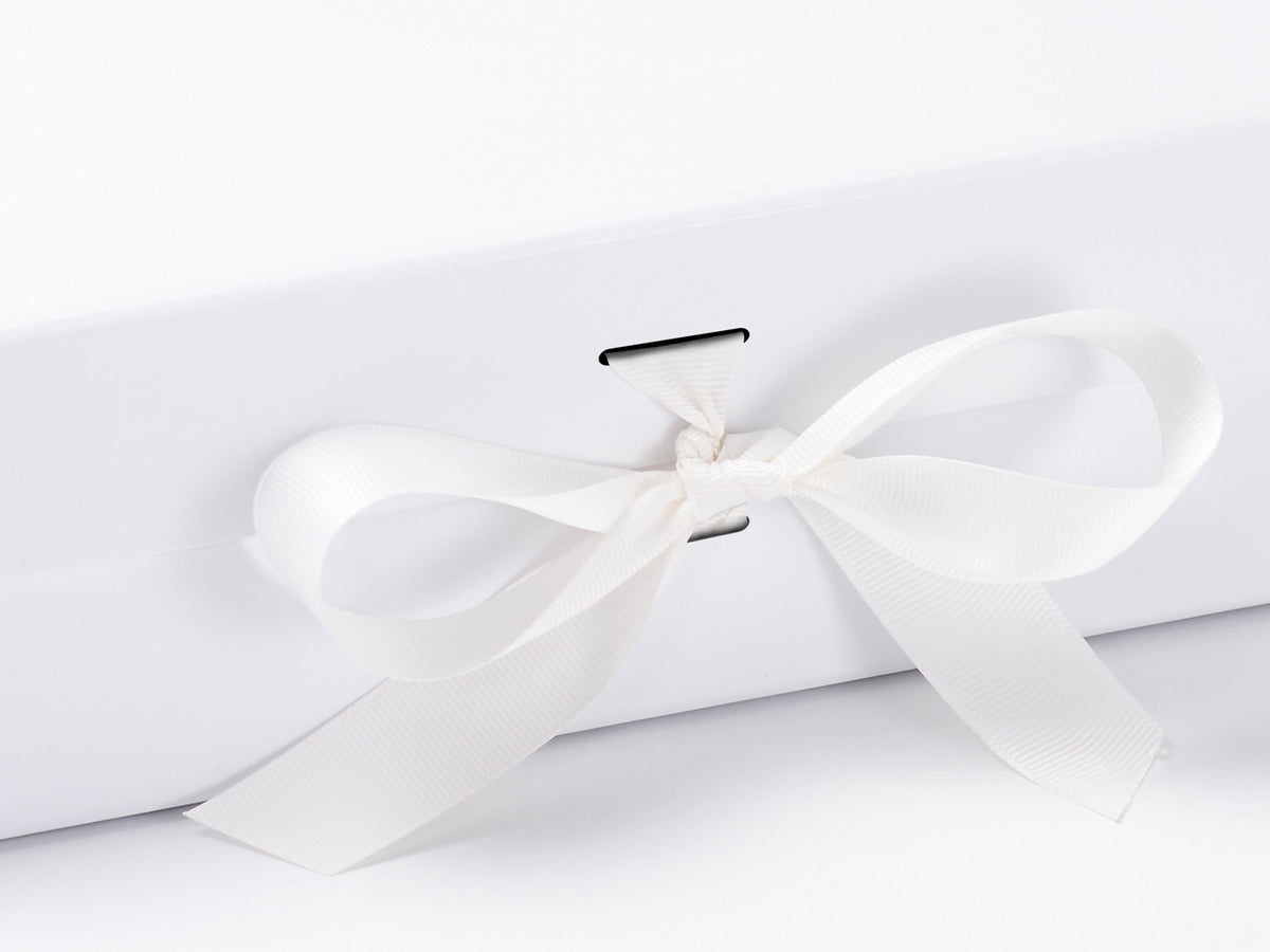 Large white Slot Gift Box ribbon slot detail