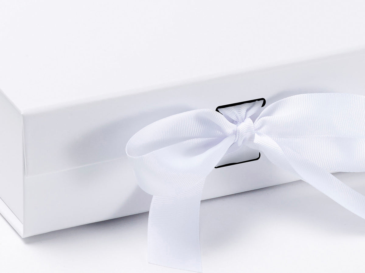 Bits of Paper: Ribbon Slot Box